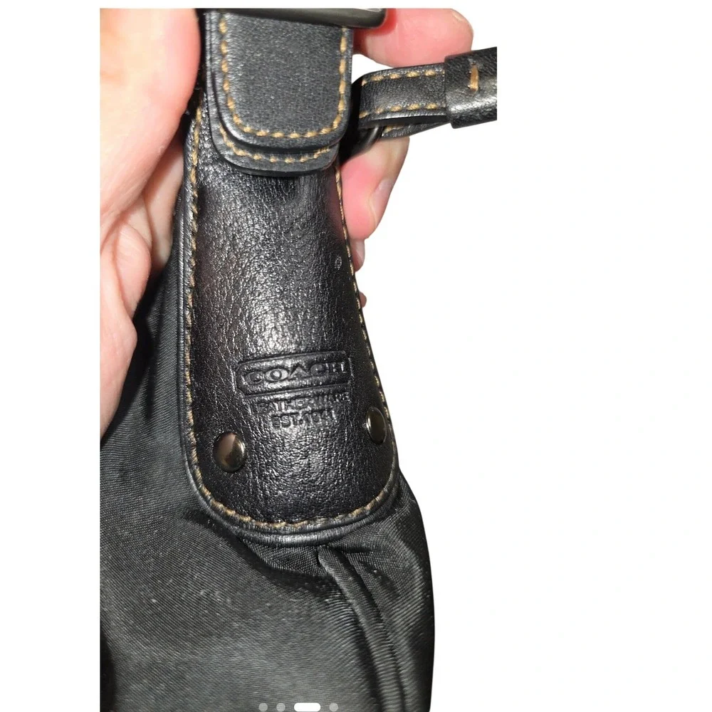 Coach 2003 Black Nylon Leather Trim Hobo Shoulder Bag Handbag Authentic A3K-6671 - Picture 2 of 9